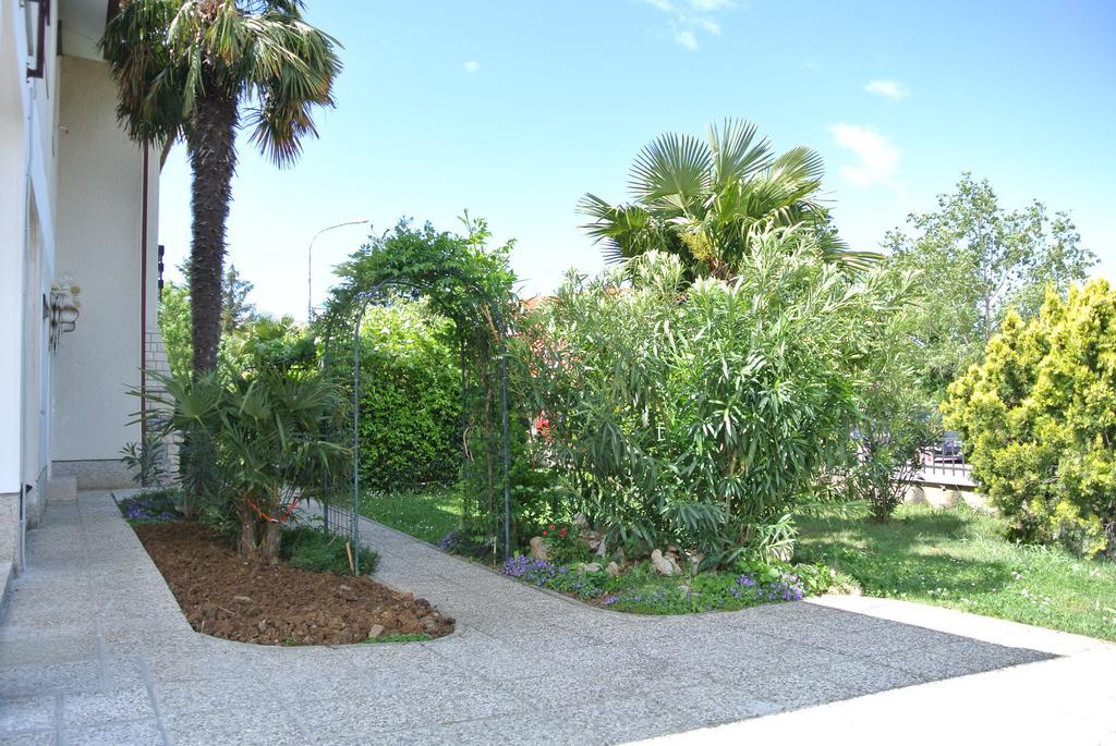 Apartmaji Nika Izola Exterior photo
