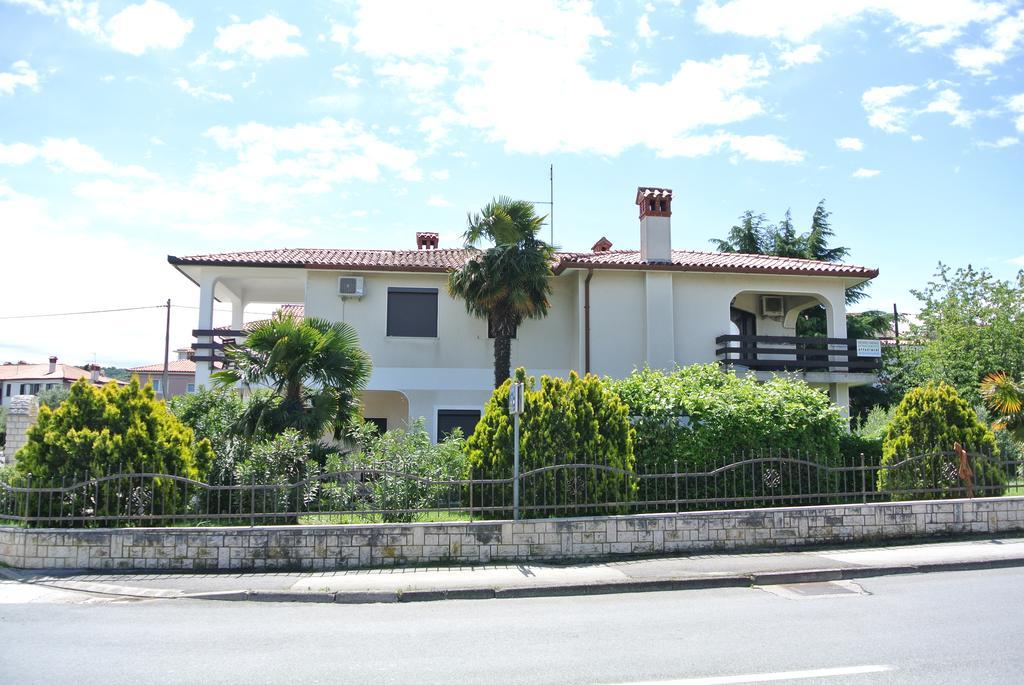 Apartmaji Nika Izola Exterior photo
